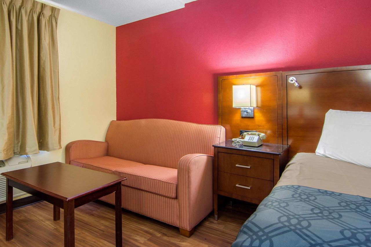 Econo Lodge Forsyth - thumb 13