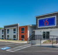 Motel 6 Cartersville - White GA - Accommodation Rooms