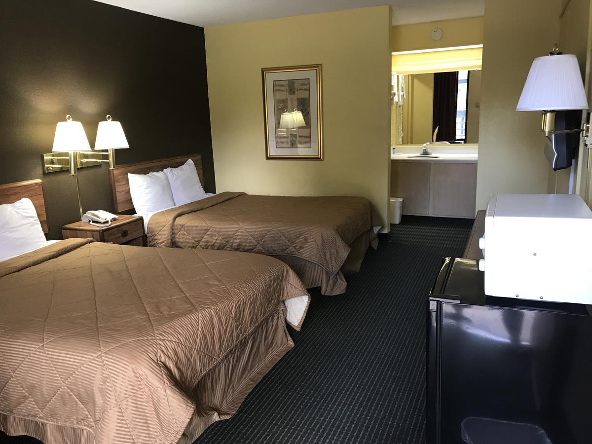 Relax Inn & Suites - thumb 3