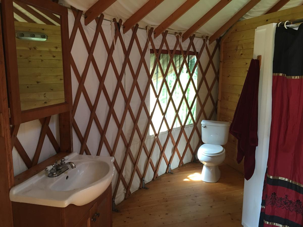 The Peaceful Yurt - thumb 5