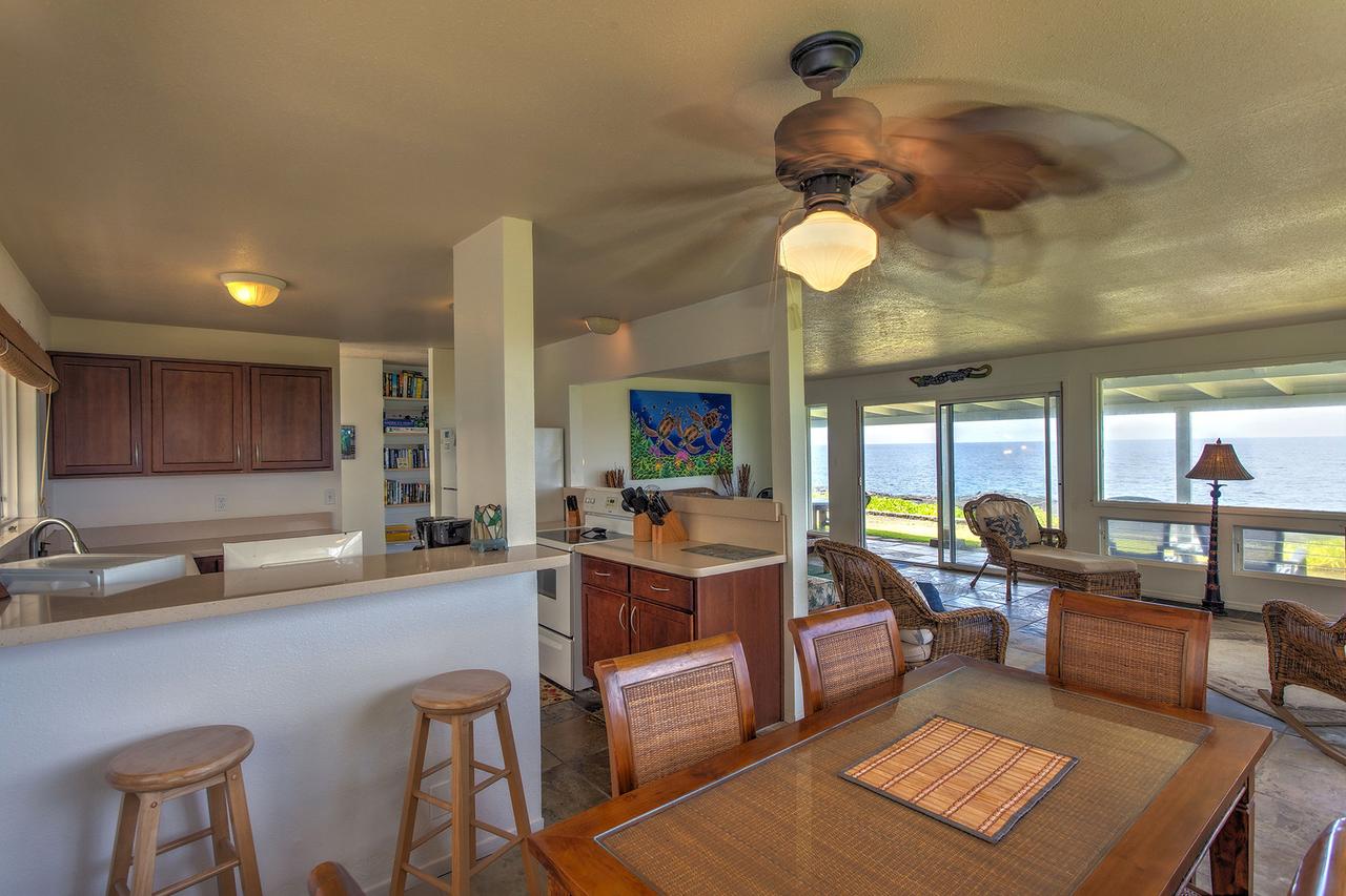 Oceanfront Aloha House - thumb 14