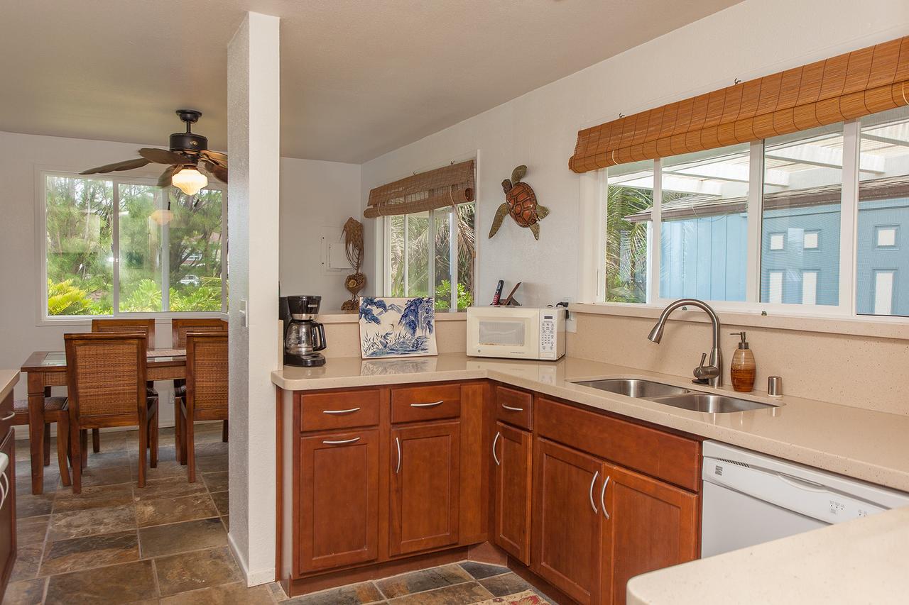 Oceanfront Aloha House - thumb 20