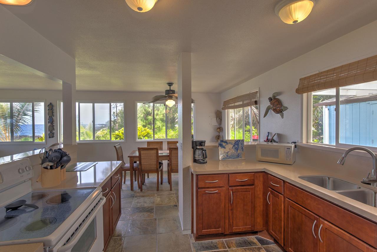 Oceanfront Aloha House - thumb 19