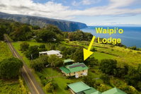 Booking Kukuihaele Accommodation Rooms