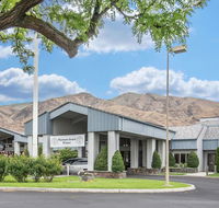 Quality Inn  Suites Conference Center Clarkston - Accommodation Rooms