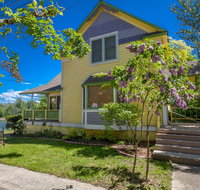 Yellow House Victorian Lower - Accommodation Rooms