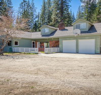 3 Bed 2 Bath Vacation home in Sandpoint - Accommodation Rooms