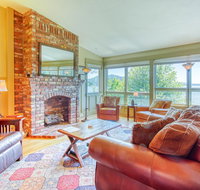 Ponder Point Vacation Home - Accommodation Rooms