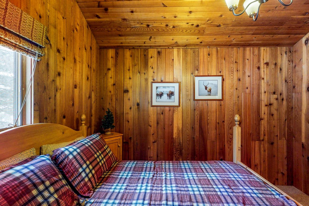 Ponderosa Cabin - thumb 15