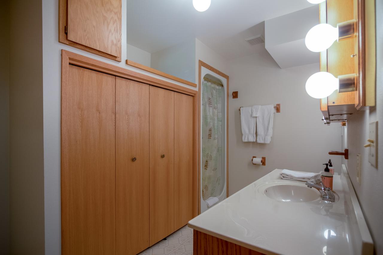 3 Bed 2 Bath Vacation Home In Lake Coeur D'Alene - thumb 20