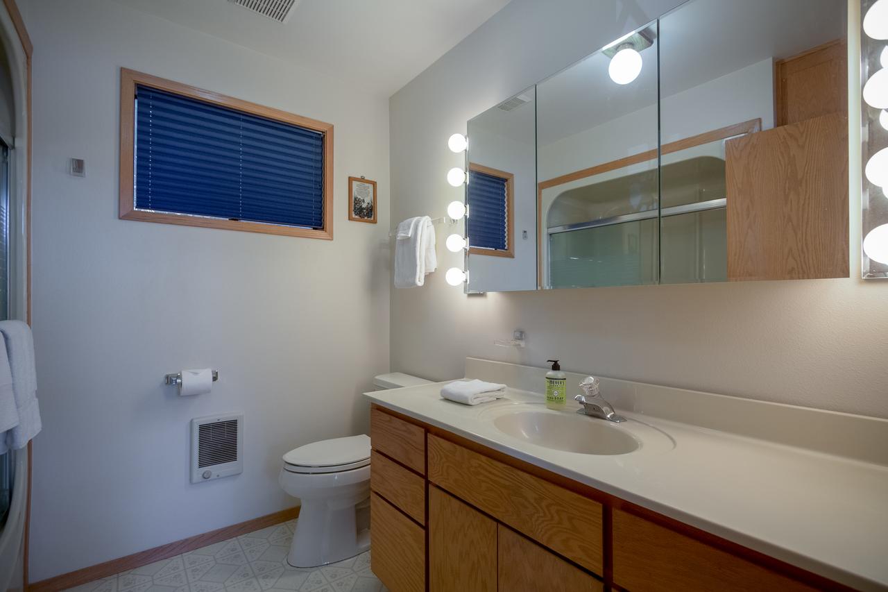 3 Bed 2 Bath Vacation Home In Lake Coeur D'Alene - thumb 14