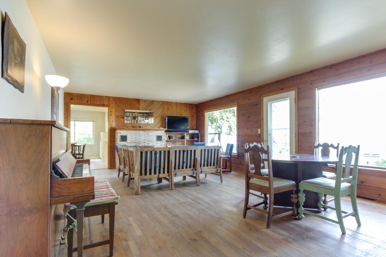 Pend Oreille Lakeshore Retreat - thumb 3