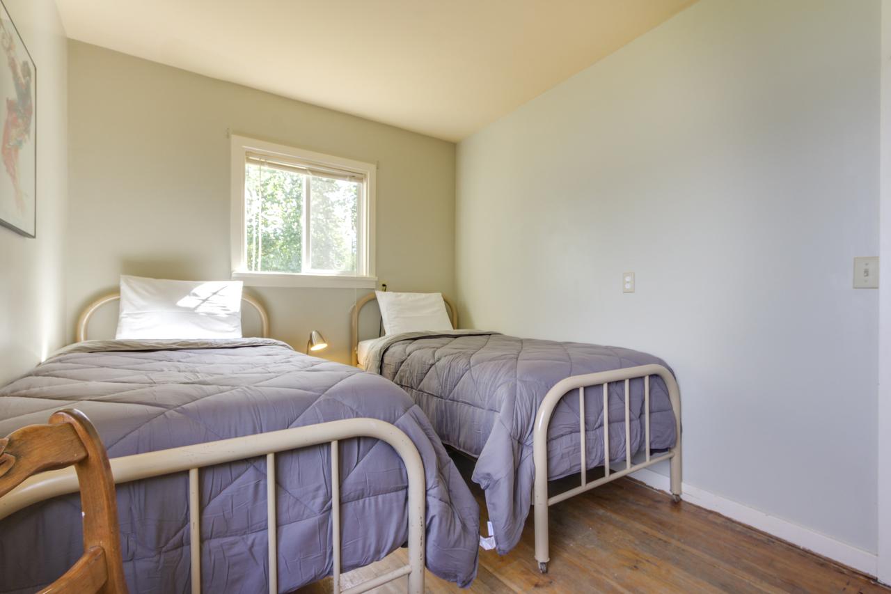 Pend Oreille Lakeshore Retreat - thumb 16