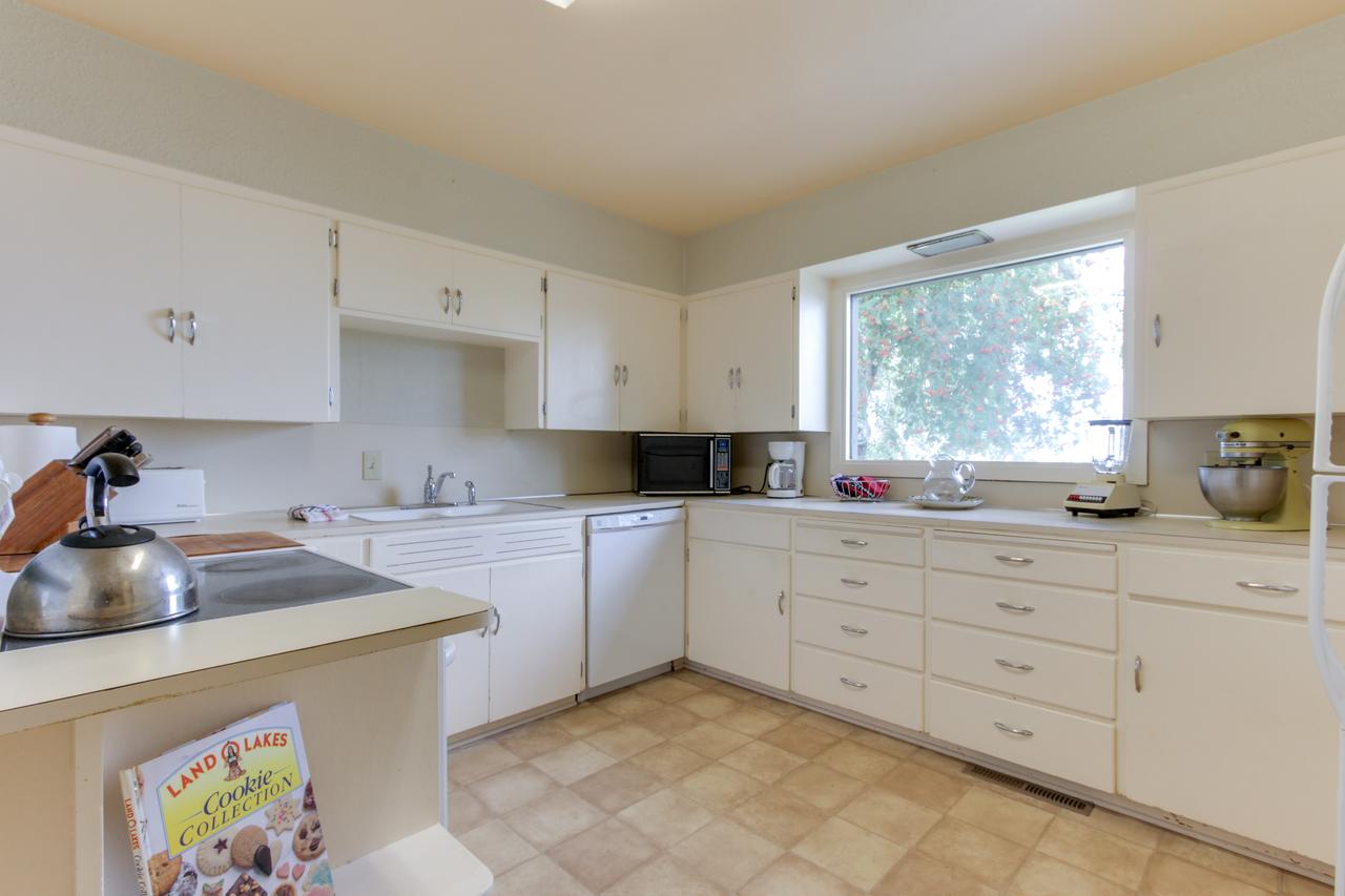 Pend Oreille Lakeshore Retreat - thumb 11