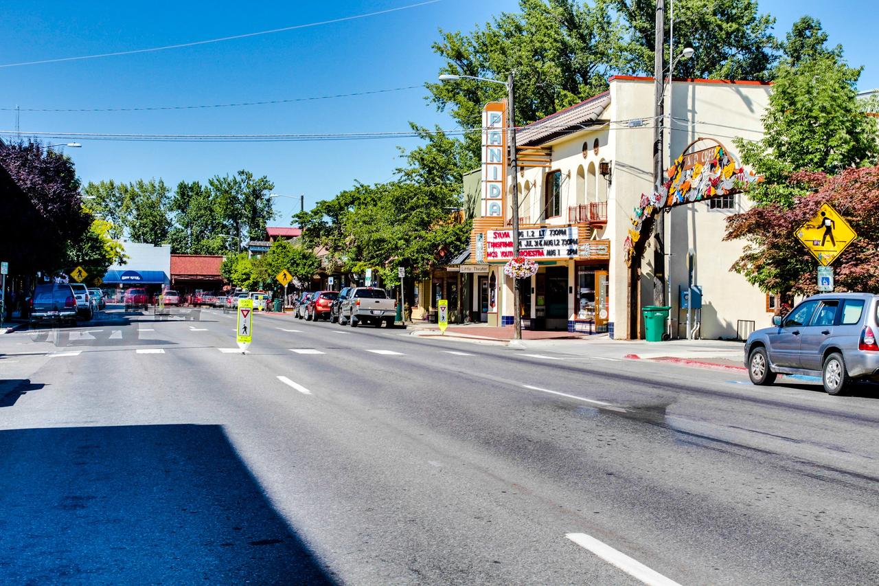 Pend Oreille Lakeshore Retreat - thumb 19