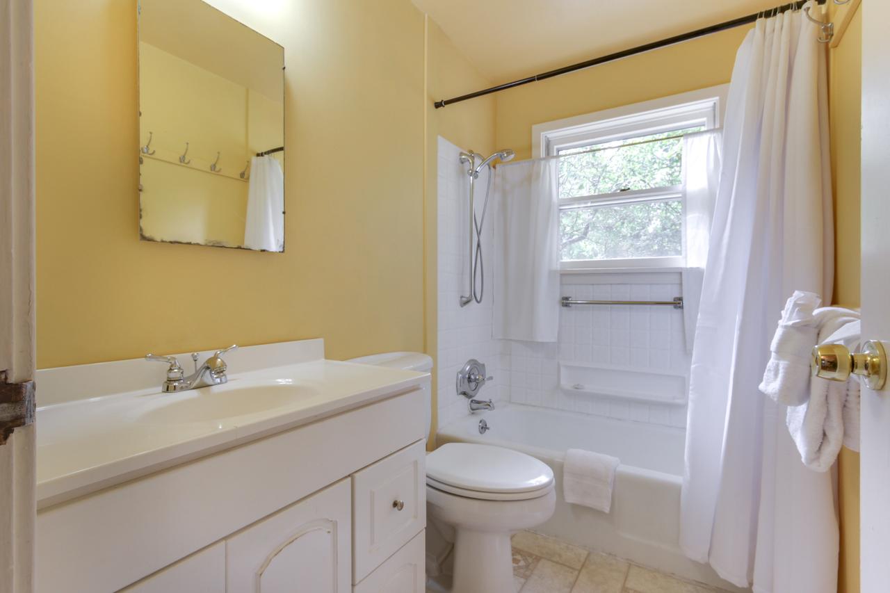 Pend Oreille Lakeshore Retreat - thumb 4