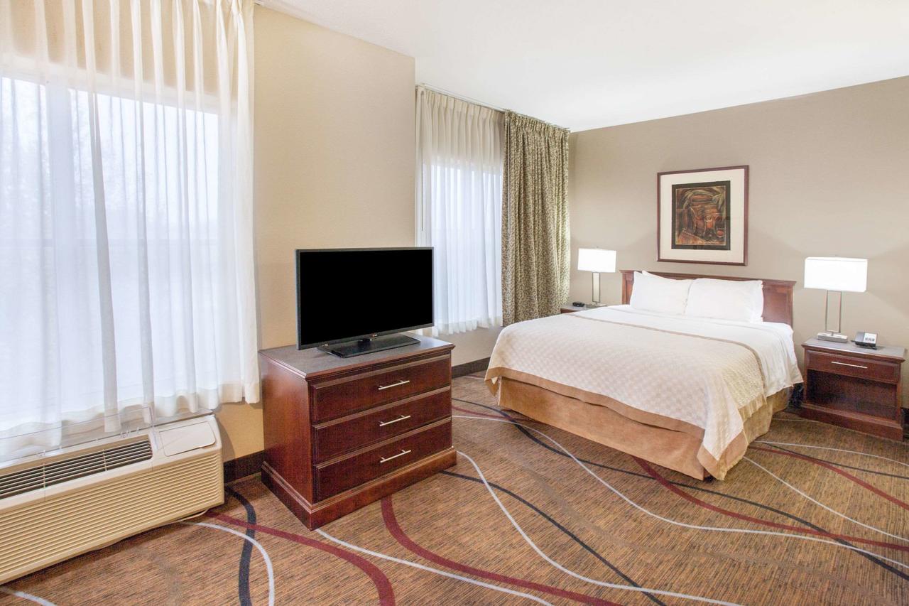 Hawthorn Suites Bloomington - thumb 19