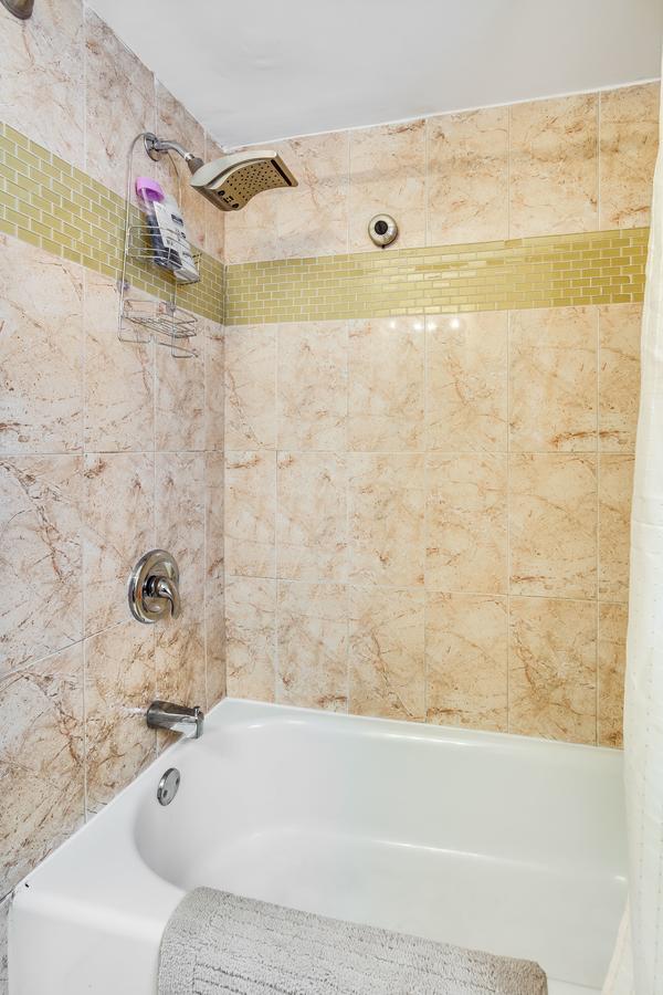 Pampered Rest Stop - 3 BR - thumb 8