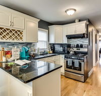 Pampered Rest Stop - 3 BR - Accommodation Rooms