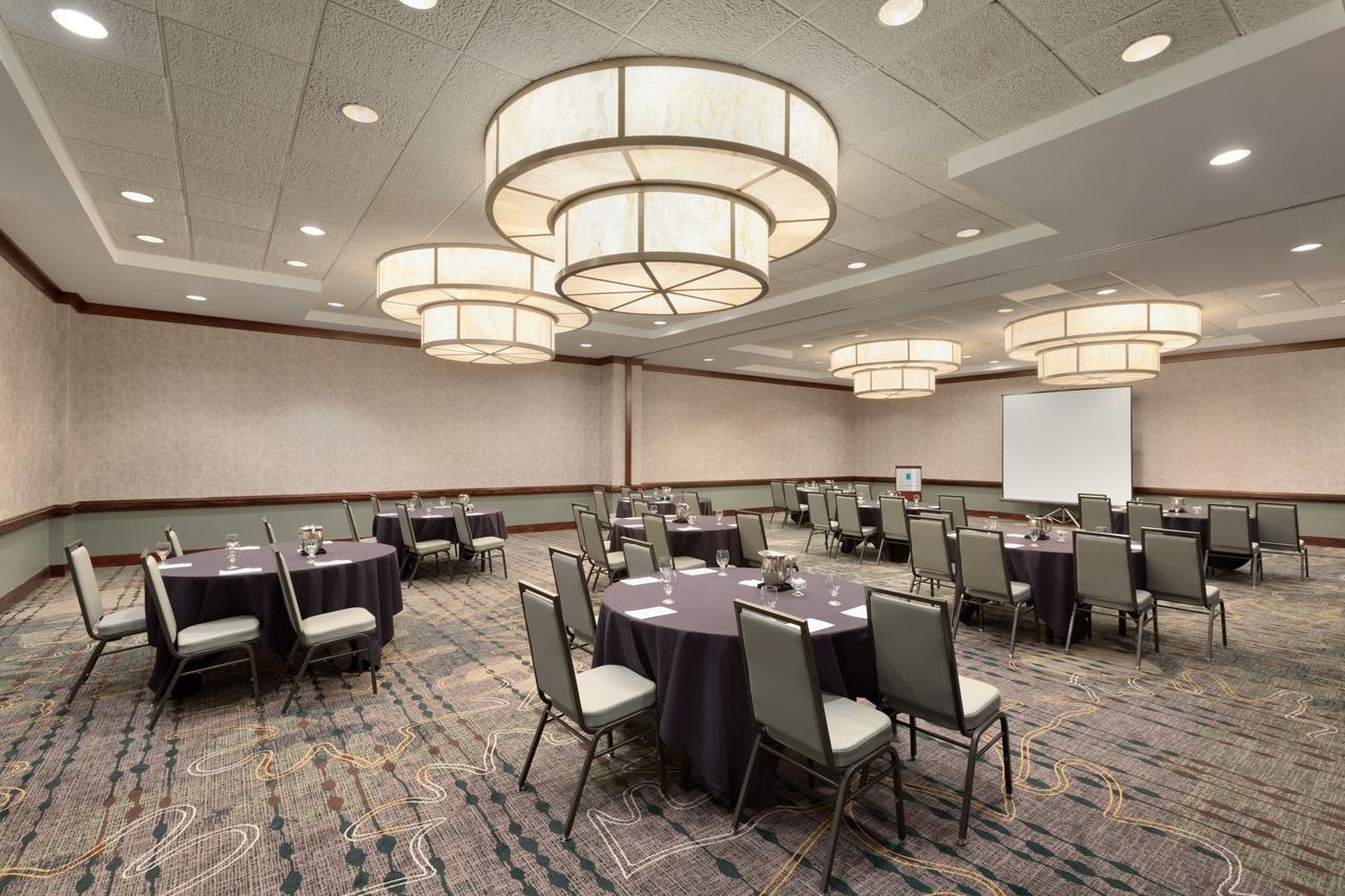 Embassy Suites Chicago - North Shore/Deerfield - thumb 17