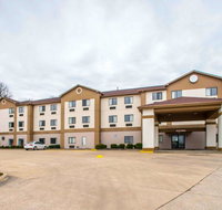 Quality Inn  Suites Caseyville - Accommodation Rooms