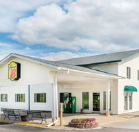 Super 8 by Wyndham Okawville - Accommodation Rooms