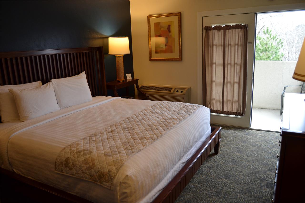 Cascades Inn - thumb 0