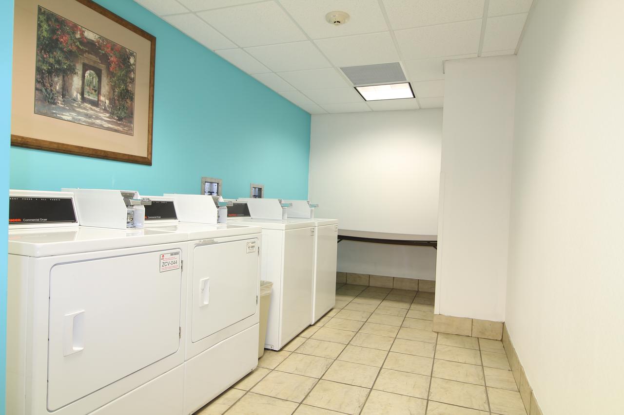 Howard Johnson By Wyndham Evansville East - thumb 16