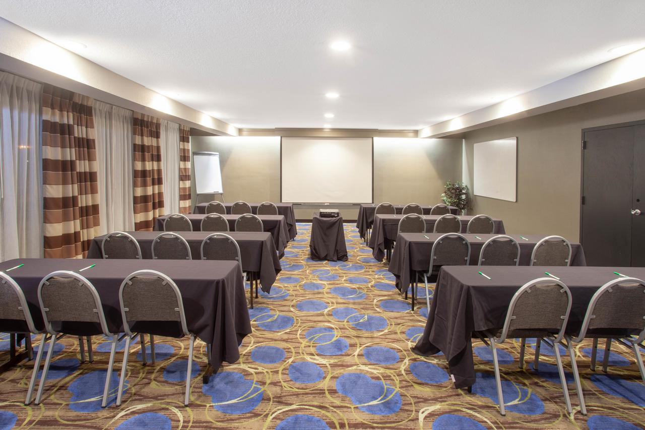 Wyndham Garden Fort Wayne - thumb 21