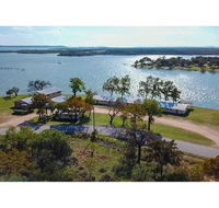 Oasis Lake Buchanan - Accommodation Rooms
