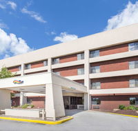 Baymont by Wyndham Davenport - Accommodation Rooms