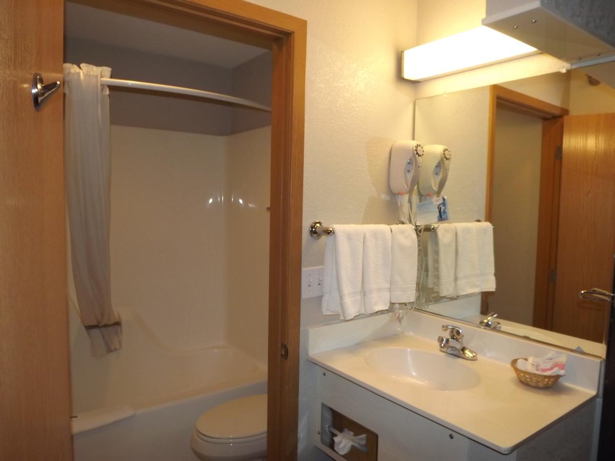 MICROTEL Inn And Suites - Ames - thumb 12