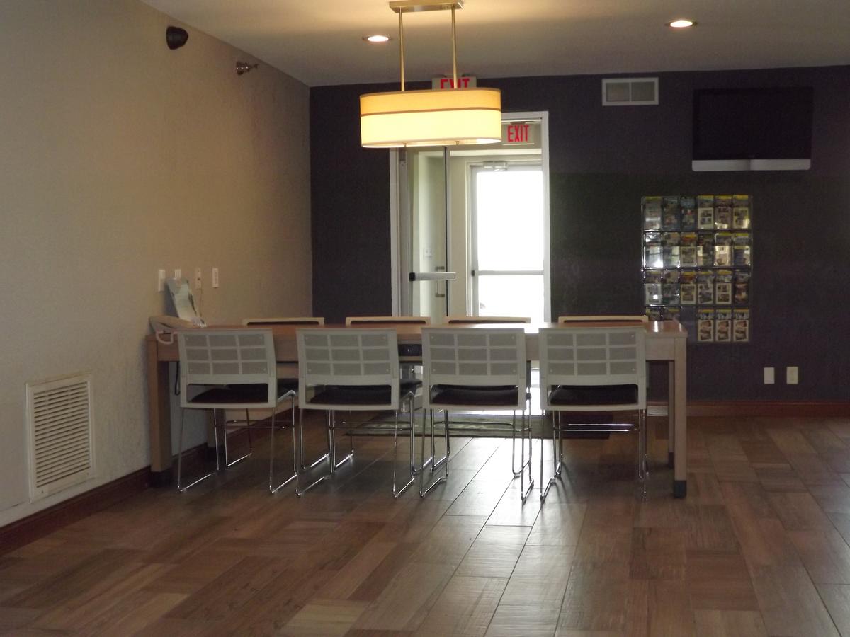 MICROTEL Inn And Suites - Ames - thumb 19