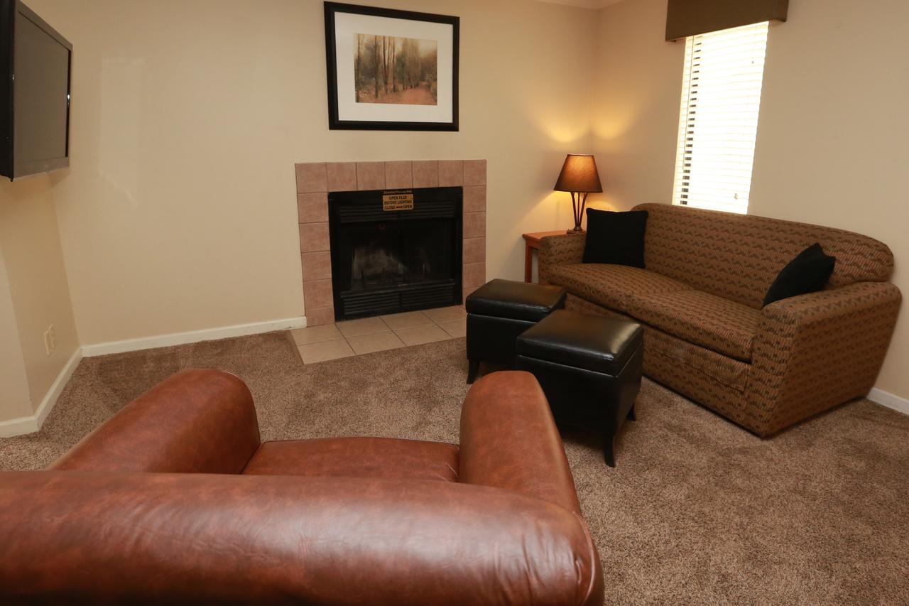 Sterling Hotel And Suites - thumb 31