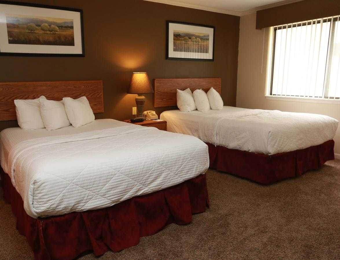 Sterling Hotel And Suites - thumb 27