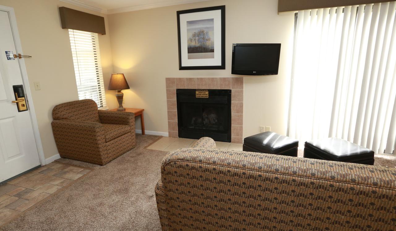 Sterling Hotel And Suites - thumb 38