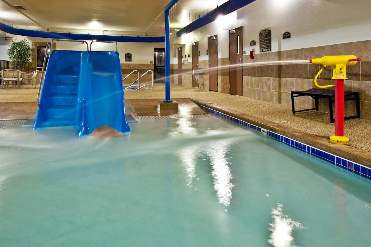 Holiday Inn Express Hotel & Suites Sheldon - thumb 16