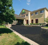 Holiday Inn Express  Suites - Olathe North - Accommodation Rooms