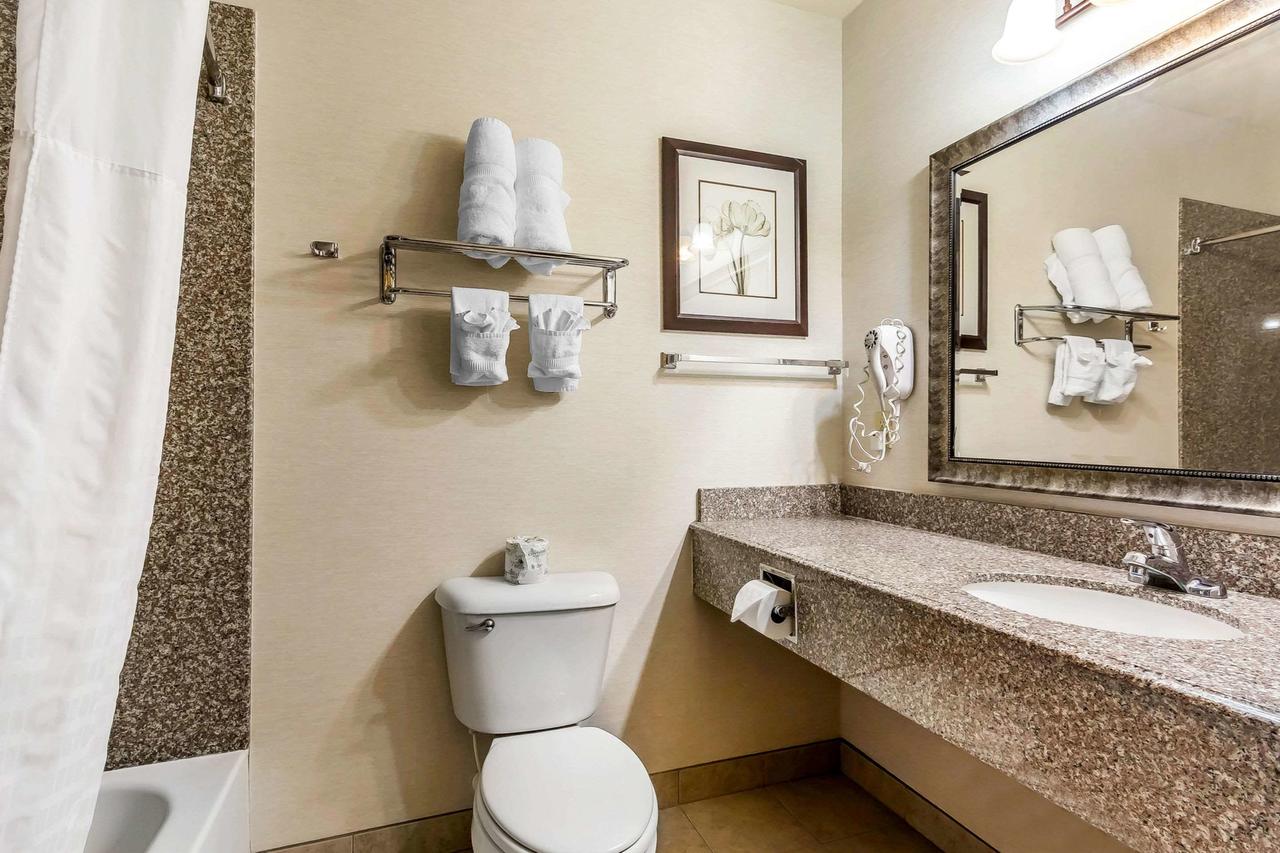 Comfort Inn & Suites Newton - thumb 30