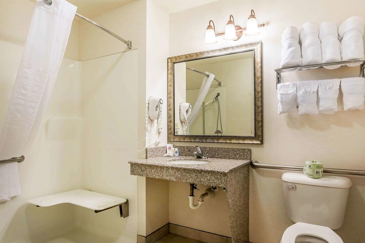 Comfort Inn & Suites Newton - thumb 12