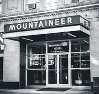 The Mountaineer Hotel - Accommodation Rooms