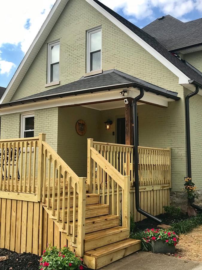 Knott On Main - thumb 8