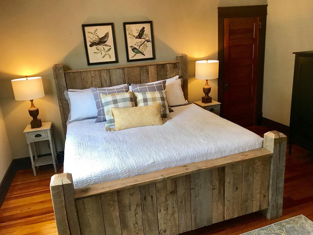 Knott On Main - thumb 3