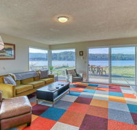 Lopez Island Mud Bay Waterfront home - Accommodation Rooms