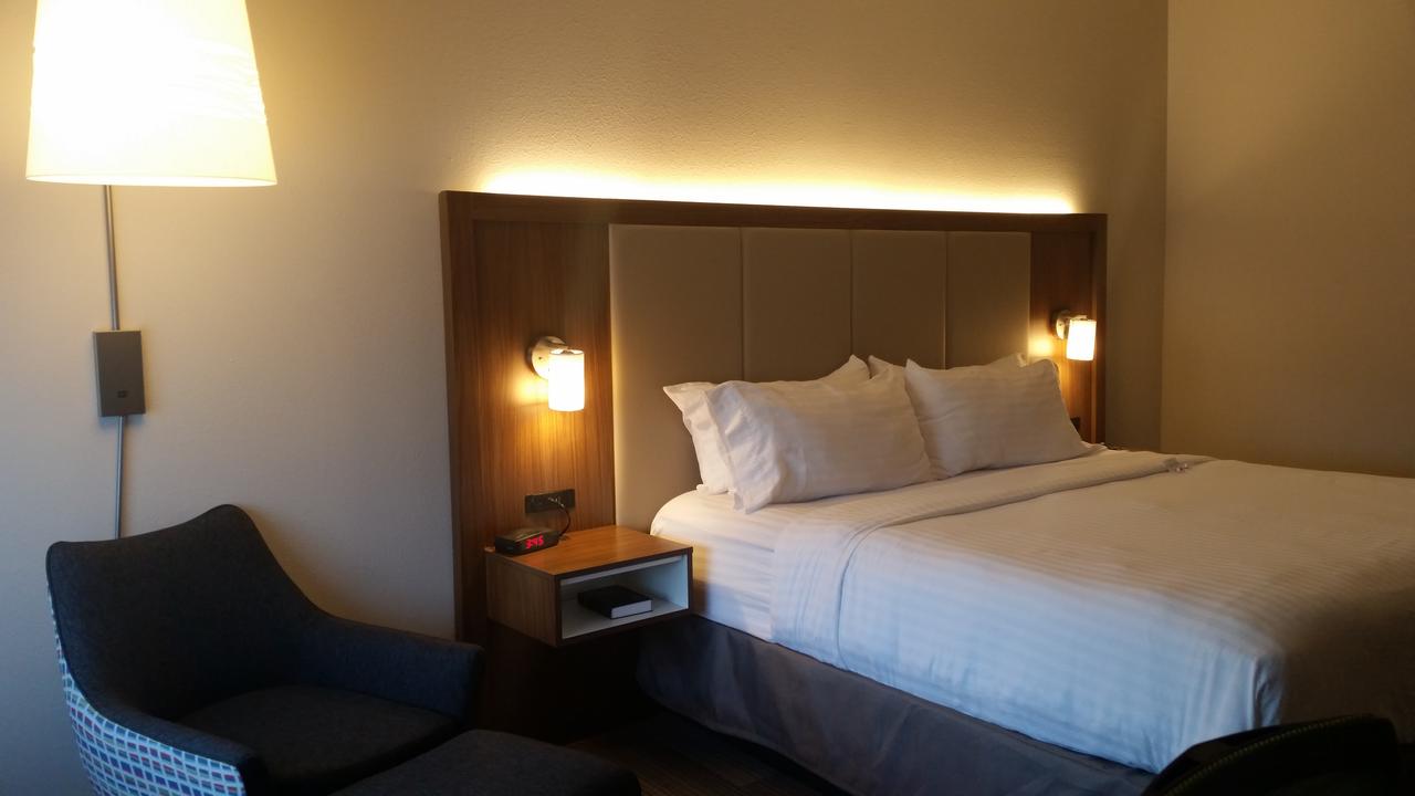 Holiday Inn Express Slidell - thumb 22