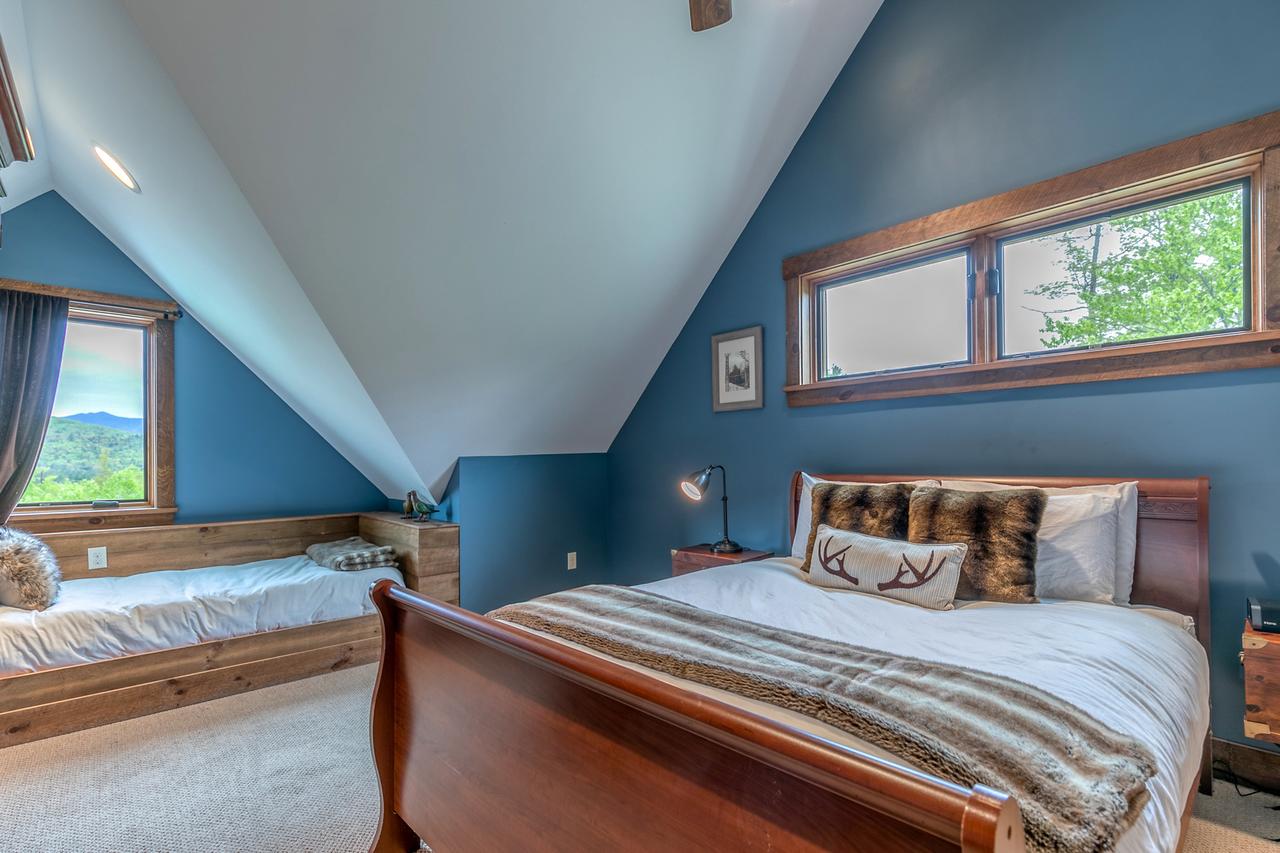 Mountain Estate Family Getaway - thumb 16