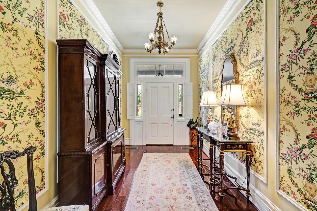 Kent Manor Inn - thumb 10