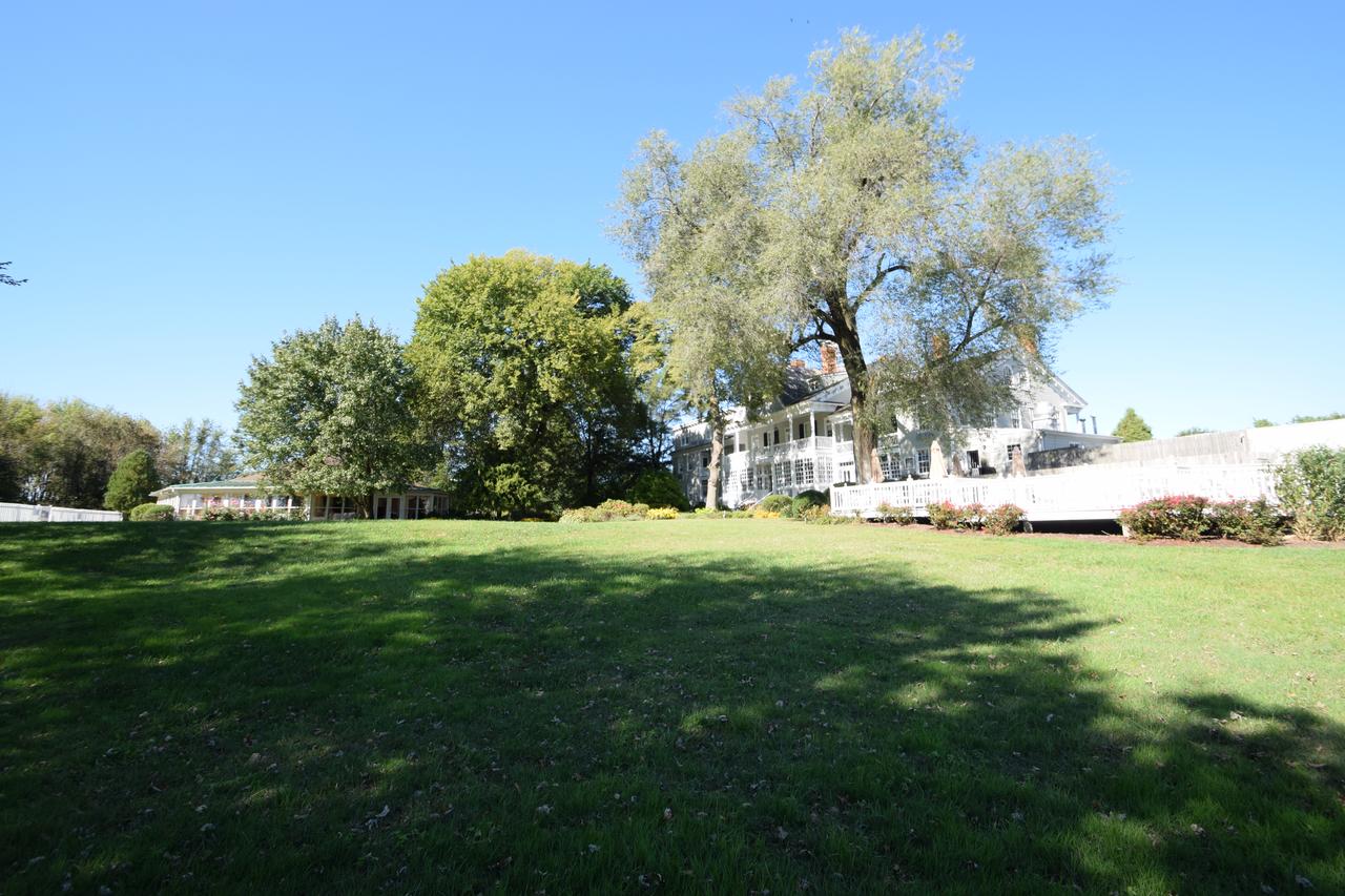 Kent Manor Inn - thumb 17