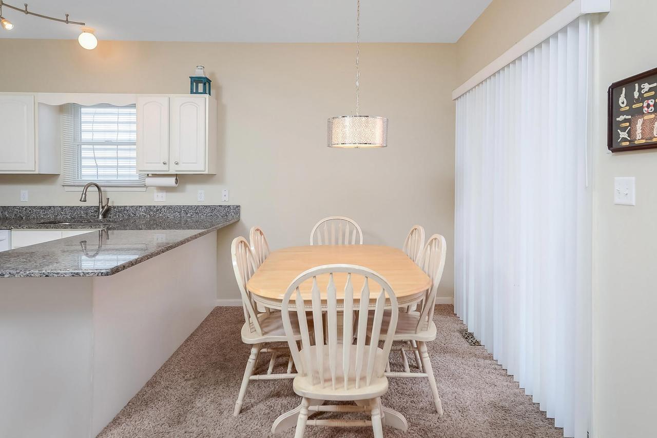 Just Beachy 5C Condo - thumb 8