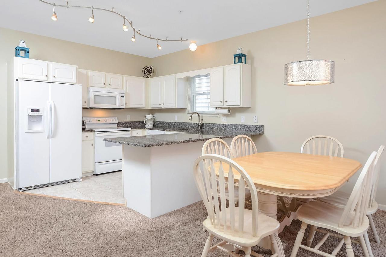 Just Beachy 5C Condo - thumb 25